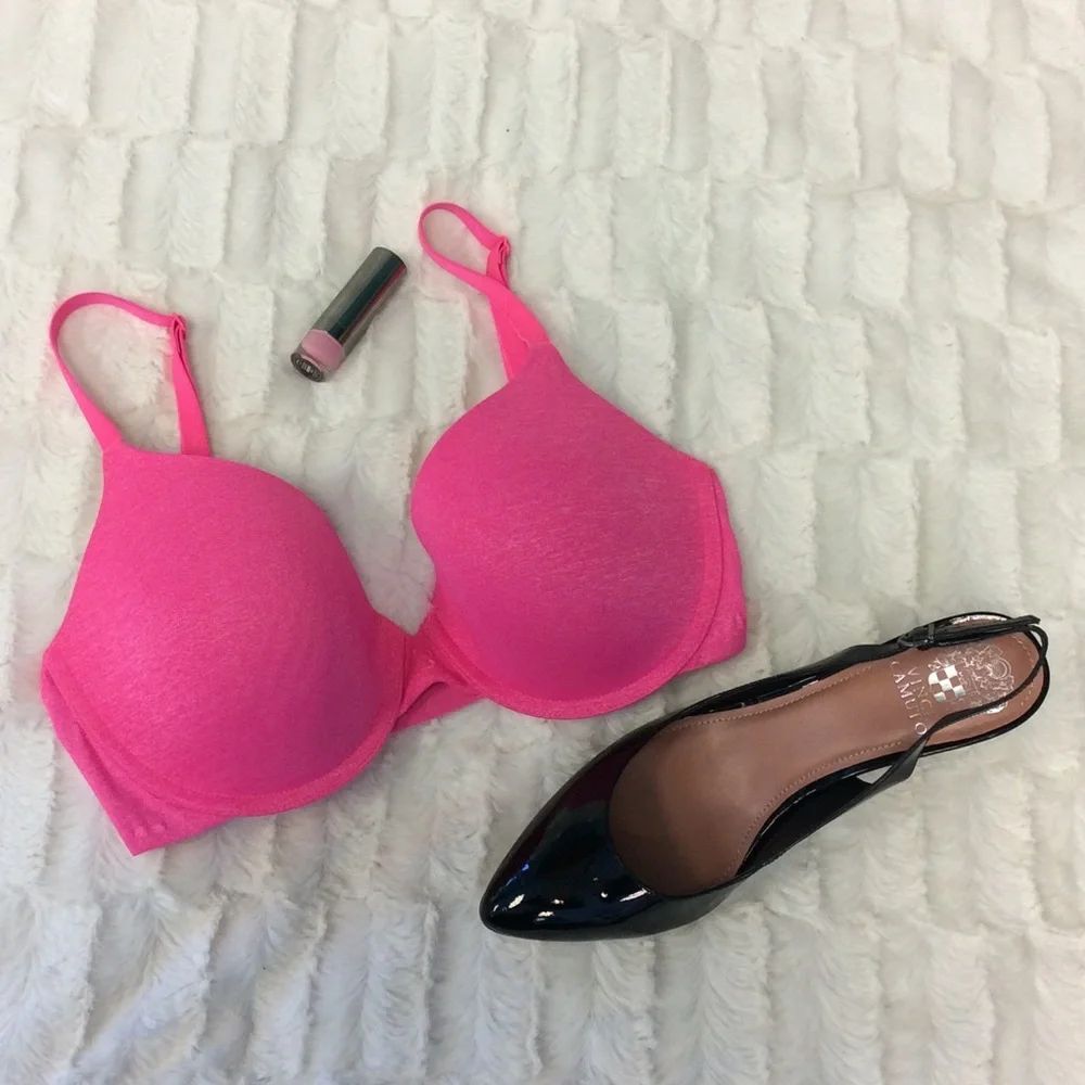 * Victoria secret hot pink bra